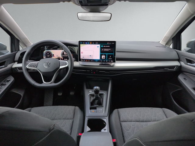 Golf VIII 1.5 TSI AHK+KAMERA+NAVI+HEAD-UP+KEYLES