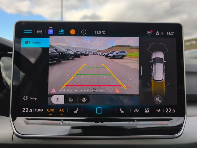 Golf VIII 1.5 TSI AHK+KAMERA+NAVI+HEAD-UP+KEYLES