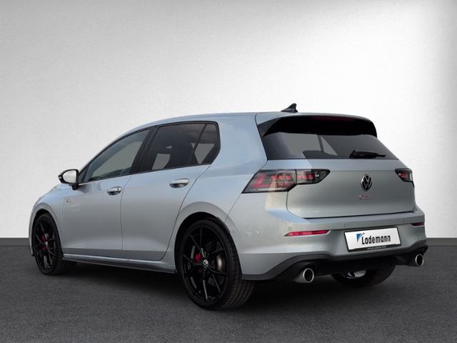 Golf VIII GTI 2.0 TSI PANO+360°+HEAD-UP+IQ.LIGHT