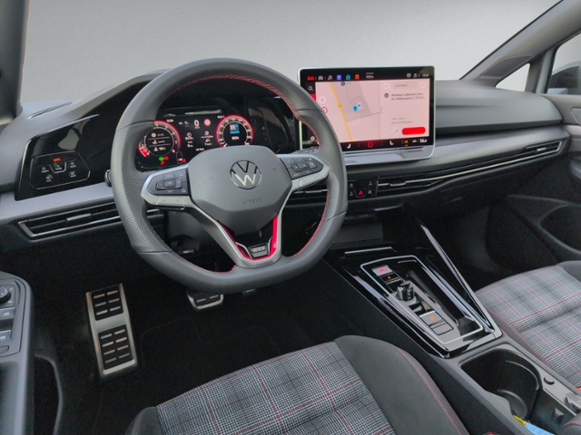 Golf VIII GTI 2.0 TSI PANO+360°+HEAD-UP+IQ.LIGHT