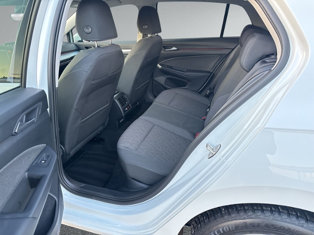 Golf 1.0 TSI FACELIFT AHK+HEAD-UP+RFK+ACC+NAVI.+