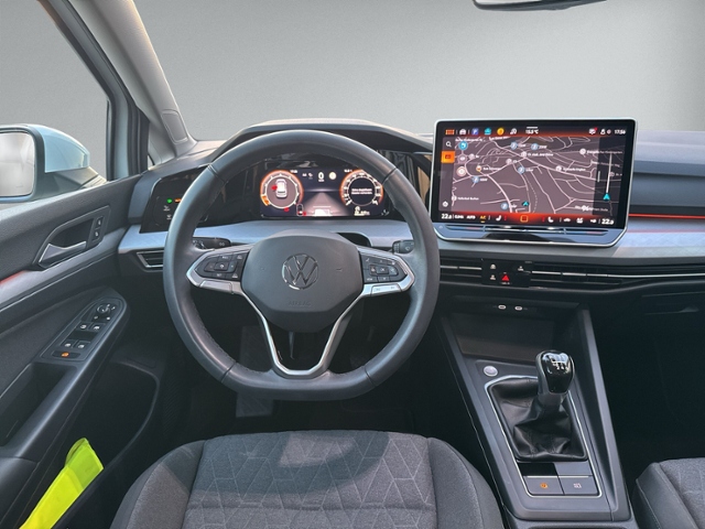 Golf 1.0 TSI FACELIFT AHK+HEAD-UP+RFK+ACC+NAVI.+