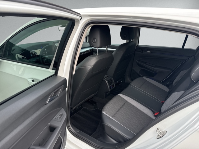 Golf VIII 1.5 TSI GOAL AHK+LED+NAVI.+KAMERA+ACC+