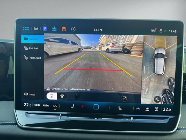 Tiguan 2.0 TDI DSG R-LINE AHK+NAVI.+ACC+HEAD-UP+