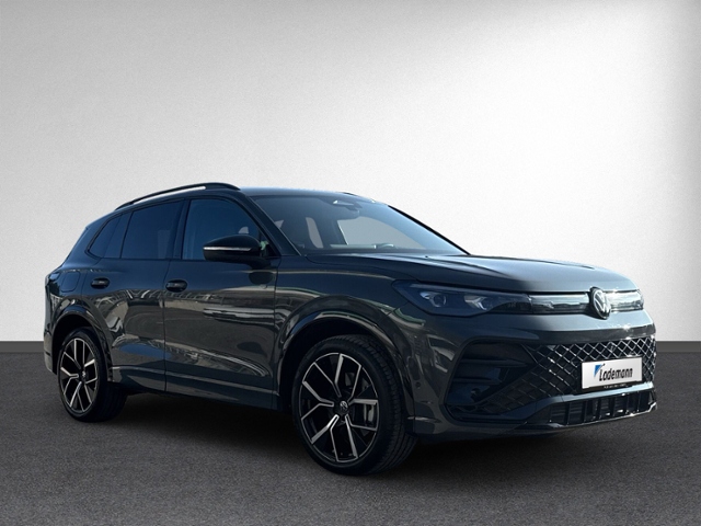 Tiguan 2.0 TDI DSG R-LINE AHK+NAVI.+ACC+HEAD-UP+