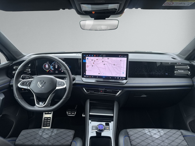 Tiguan 2.0 TDI DSG R-LINE AHK+NAVI.+ACC+HEAD-UP+