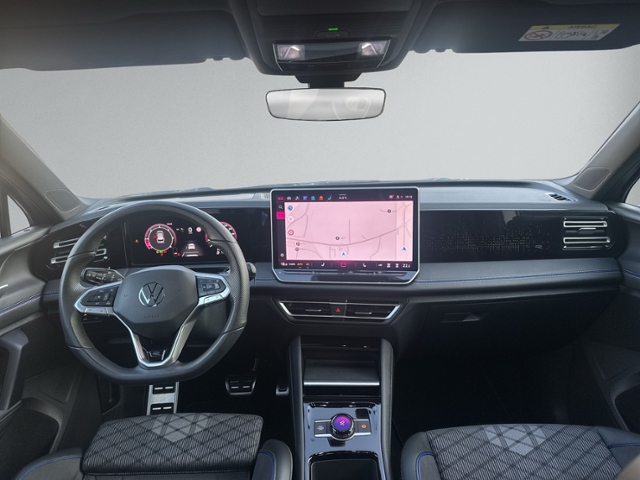Tiguan 2.0 TDI DSG R-LINE AHK+NAVI.+ACC+HEAD-UP+