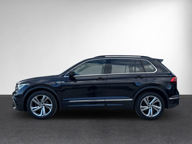 Tiguan 2.0 TDI R-LINE STANDHZ+IQ.LIGHT+NAVI+ACC+