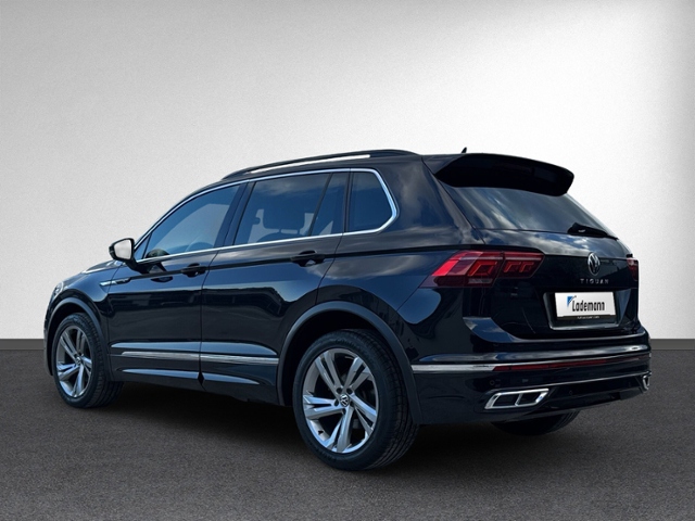 Tiguan 2.0 TDI R-LINE STANDHZ+IQ.LIGHT+NAVI+ACC+