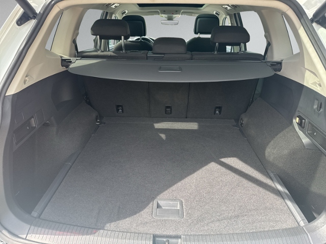 Tiguan Allspace 1.5 TSI UNITED PANO+NAVI+RFK+SHZ