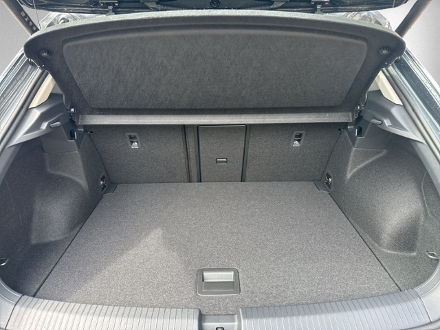 T-Roc 2.0 TDI DSG STYLE AHK+IQ.LIGHT+eHECK+NAVI+