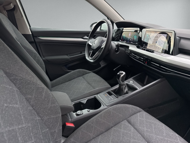 Golf VIII 1.5 TSI Life LED+NAVI+ACC+SHZ+PDC+VIRT