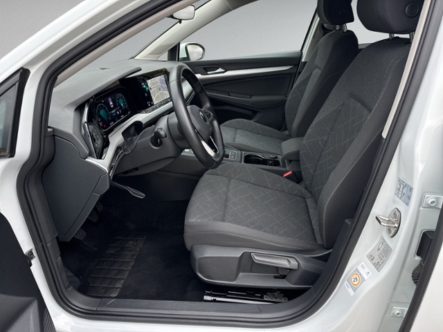 Golf VIII 1.5 TSI Life LED+NAVI+ACC+SHZ+PDC+VIRT