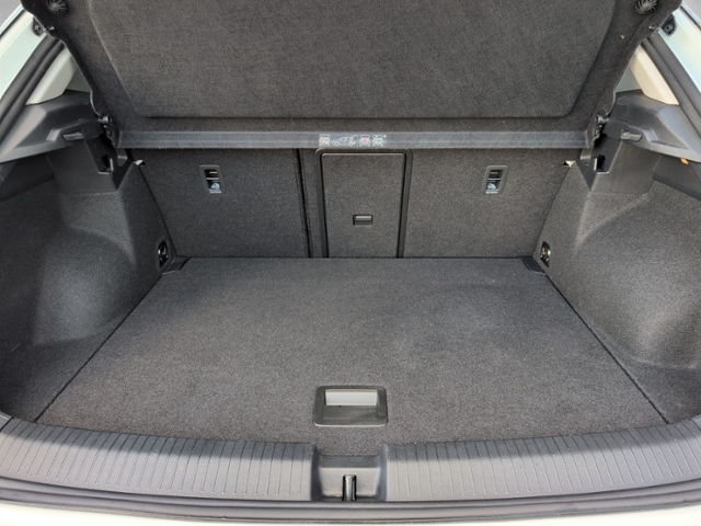 T-Roc 2.0 TDI DSG ACTIVE NAVI+ACC+SIHZ+KLIMAAUTO