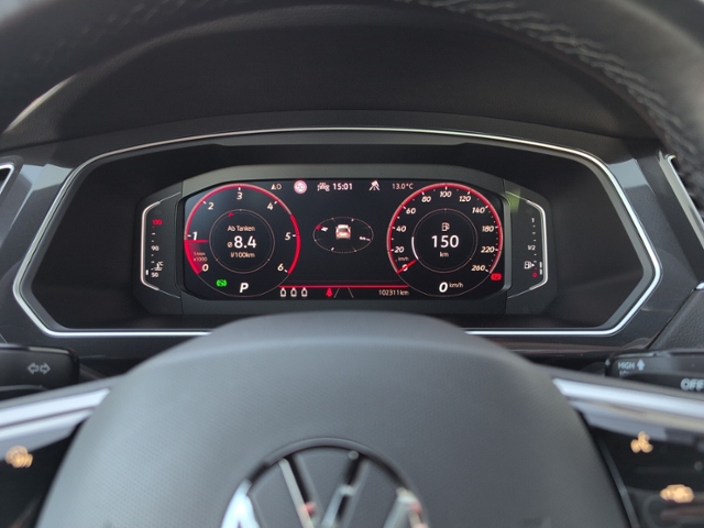 Tiguan 2.0 TDI DSG R-LINE ALLRAD IQ.LIGHT+AHK+eH
