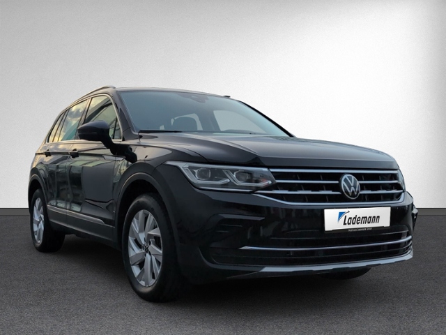 Tiguan 2.0 TDI DSG Elegance ALLRAD+PANO+STAHZ.+A