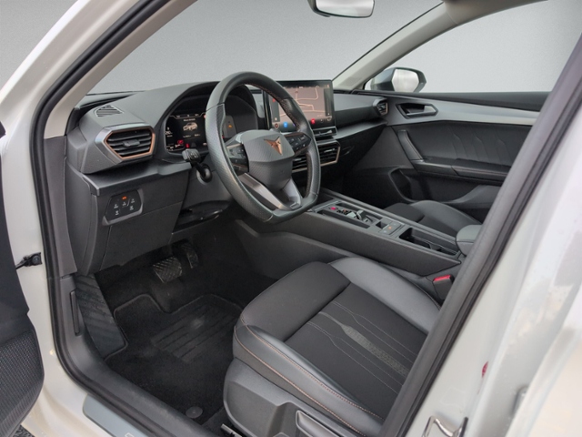 Leon Sportstourer 2.0 TSI DSG AHK+NAVI.+LED+RFK+