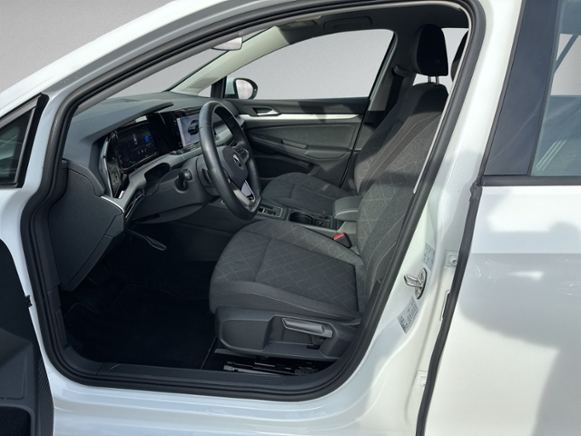 Golf VIII Variant 1.0 eTSI DSG LED+NAVI+ACC+SIHZ