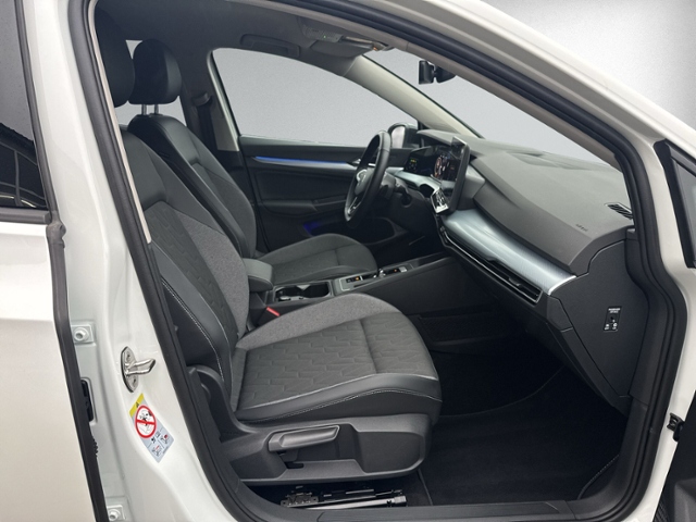 Golf VIII 2.0 TDI DSG GOAL LED+NAVI+AHK+RFK+ACC+