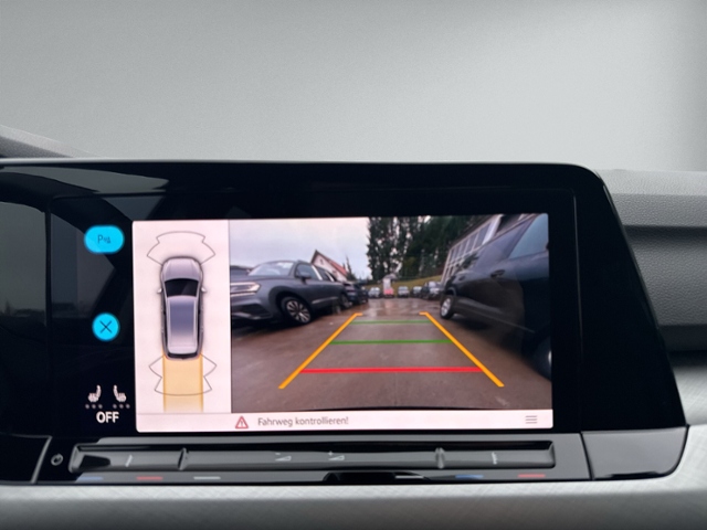 Golf VIII Variant 2.0 TDI DSG AHK+LED+NAVI+RFK+A