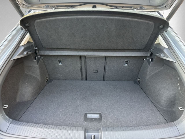 T-Roc 1.5 TSI DSG STYLE STANDHZ+LED+NAVI.+eHECK+