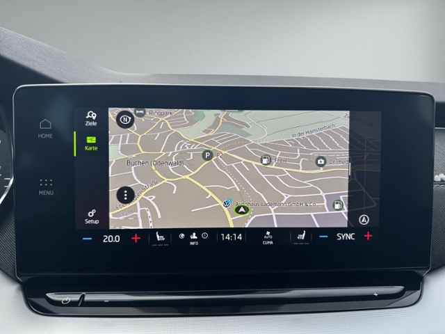 Octavia Combi 2.0 TDI DSG STYLE STDHZ+AHK+NAVI.+