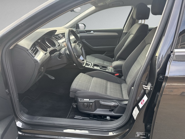 Passat Variant 1.5 TSI DSG LED+NAVI.+KAMERA+ACC+
