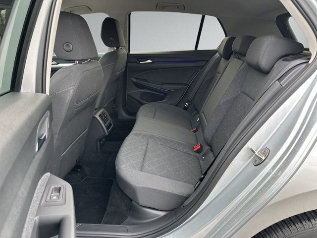 Golf VIII 2.0 TDI DSG LED+NAVI+KAMERA+ACC+SITZH+