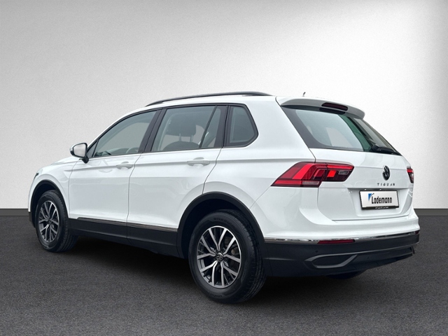Tiguan 2.0 TDI DSG AHK+LED+NAVI+HEAD-UP+ACC+SIHZ