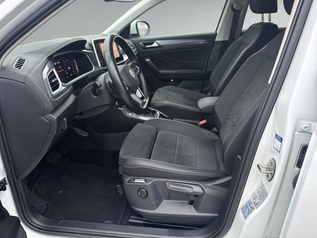 T-Roc 2.0 TDI DSG STYLE AHK+RFK+LED+NAVI+ACC+SHZ