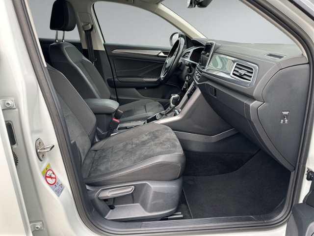 T-Roc 2.0 TDI DSG STYLE AHK+RFK+IQ.LIGHT+ACC+SHZ