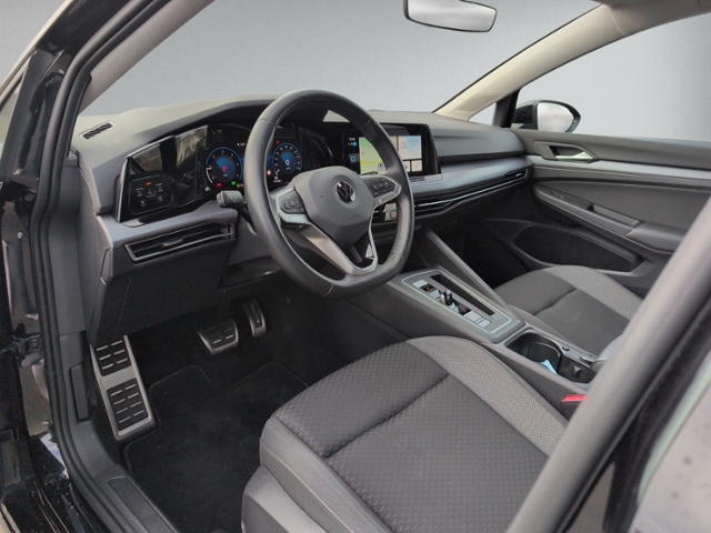 Golf VIII 2.0 TDI DSG ACTIVE AHK+LED+NAVI+RFK+SH