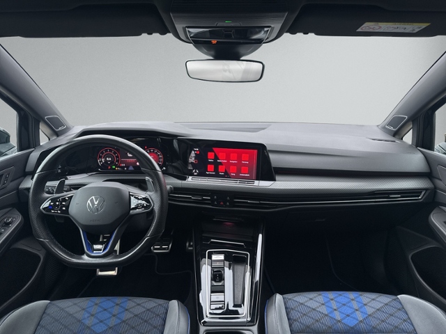 Golf VIII 2.0 TSI R 4Motion PANO+RFK+LED+ACC+DCC