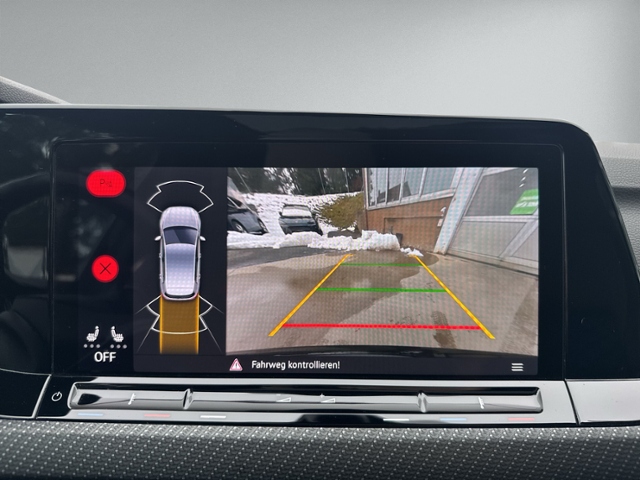 Golf VIII 2.0 TSI R 4Motion PANO+RFK+LED+ACC+DCC