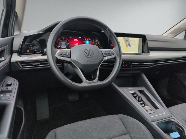 Golf VIII 2.0 TDI DSG LED+NAVI+KAMERA+ACC+SITZH+