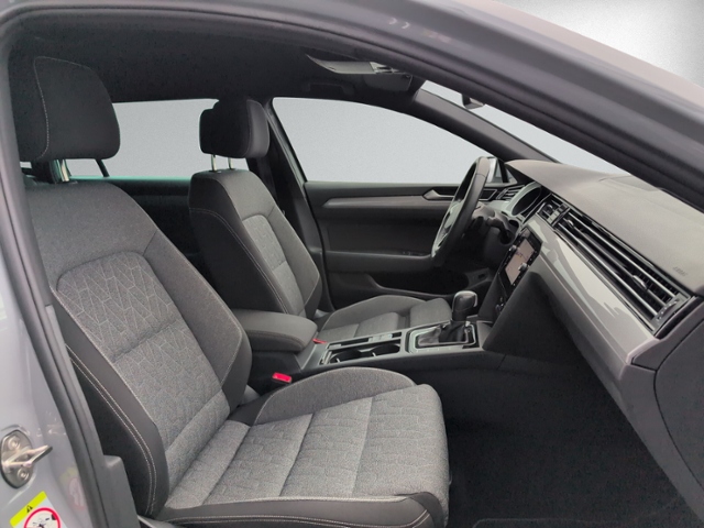 Passat Variant 2.0 TDI DSG AHK+KAMERA+ACC+NAVI.+