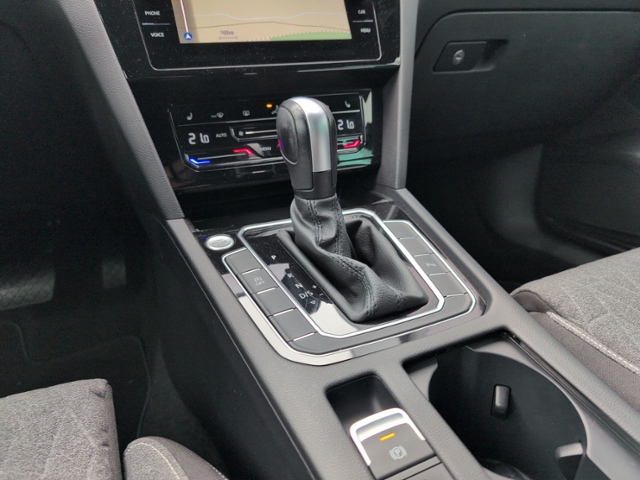 Passat Variant 2.0 TDI DSG AHK+KAMERA+ACC+NAVI.+