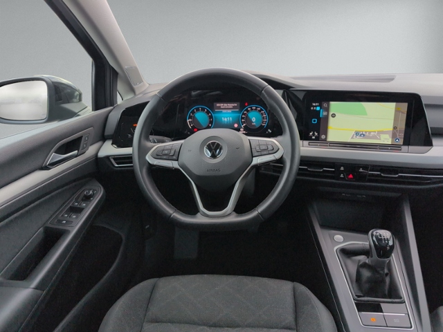 Golf VIII Variant 1.0 TSI PANO+AHK+RFK+NAVI+ACC+