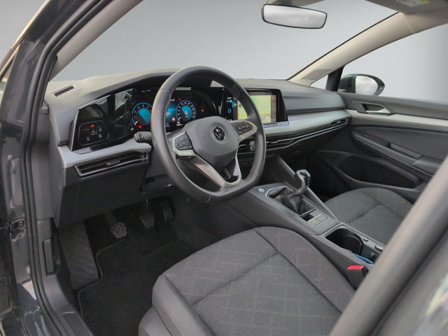 Golf VIII Variant 1.0 TSI PANO+AHK+RFK+NAVI+ACC+