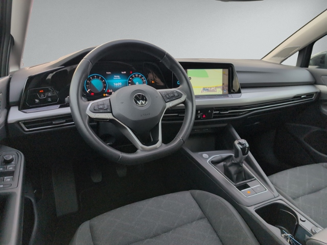 Golf VIII Variant 1.0 TSI PANO+AHK+RFK+NAVI+ACC+