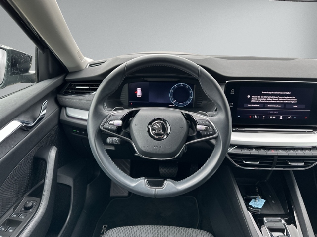 Octavia Combi 2.0 TDI DSG STYLE STANDHZ+HEAD-UP+