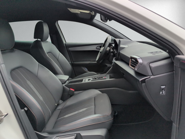 Leon 1.5 eTSI DSG LED+NAVI.+RFK+ACC+KEYLESS+DAB+