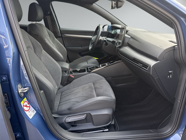 Golf VIII 1.5 eTSI DSG 50 Jahre PANO+RFK+DCC+ACC