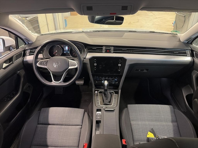 Passat Variant 2.0 TDI DSG AHK+RFK+LED+NAVI+ACC+