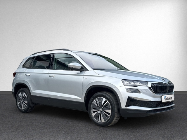 Karoq 1.5 TSI DSG TOUR AHK+RFK+behz.WSS+LED+NAVI