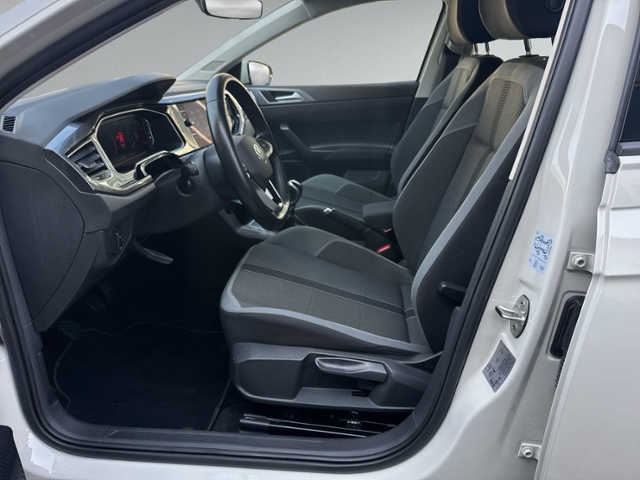 Polo 1.0 TSI STYLE IQ.LIGHT+KAMERA+ACC+SIHZ+DAB+