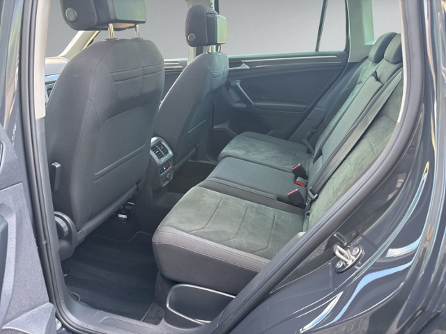 Tiguan 2.0 TDI ELEGANCE PANO+RFK+IQ.LIGHT+eHECK+