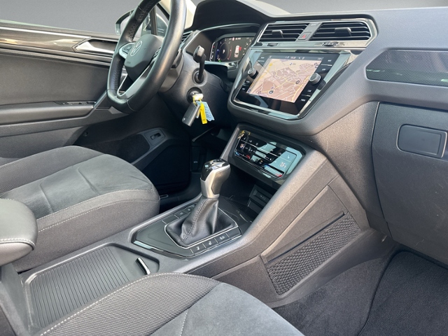 Tiguan 2.0 TDI ELEGANCE PANO+RFK+IQ.LIGHT+eHECK+
