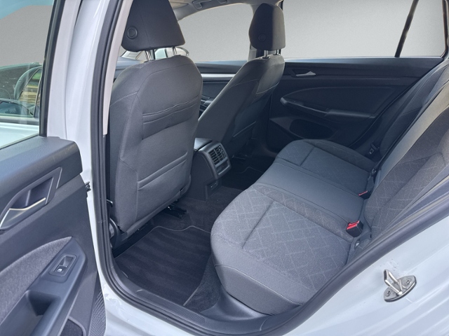 Golf VIII Variant 2.0 TDI AHK+ACC+NAVI+LED+SIHZ+