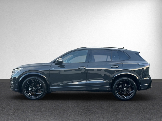 Tiguan 1.5 eTSI DSG R-LINE PANO+360°+IQ.LIGHT+HE